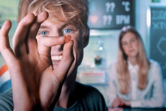 Trojac iz Drugslaba isprobava kokain, ketamin i ecstasy kako bi educirali ljude o drogama