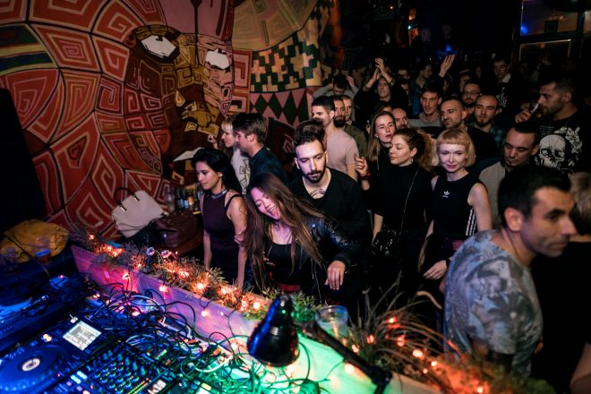 Dobar House u striktno label izdanju!