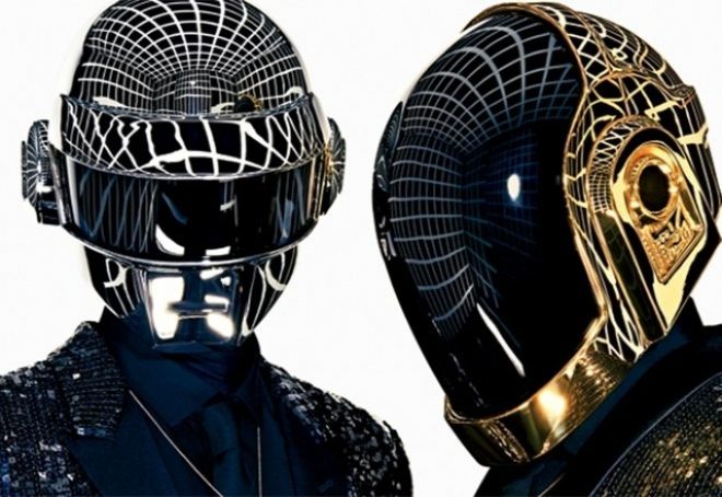 Daft Punk podijelili rijetki live snimak stvari ‘Rollin’ & Scratchin'’ iz 1997., na kojem su bez maske