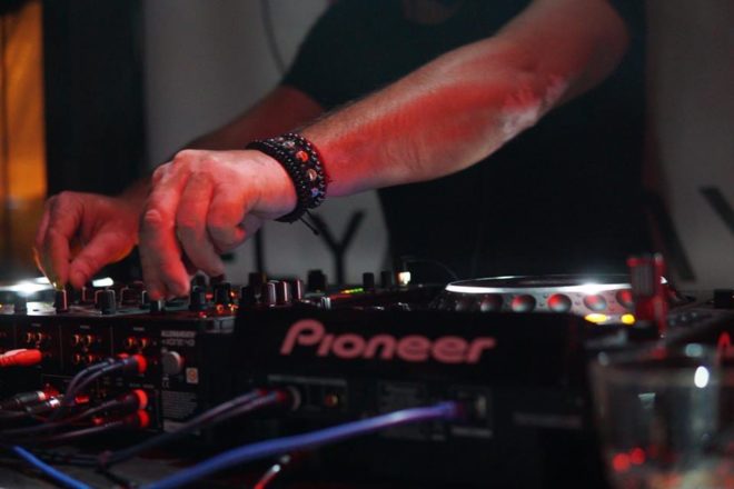 Zasviraj na Flyaway Festivalu u dvorcu iz 16. stoljeća