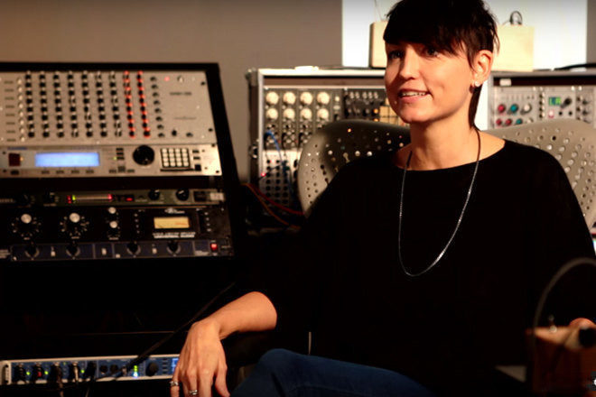 Zavirite u studio techno zvijezde Magde