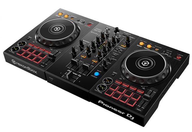 Pioneer predstavlja novi dvokanalni DJ kontroler prilagođen za početnike