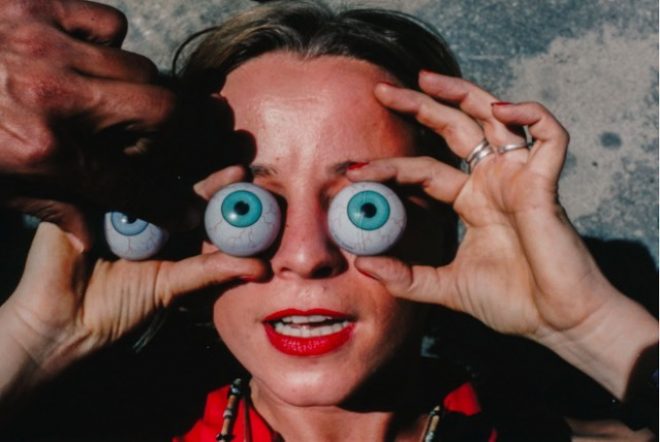 Objavljena je foto-knjiga koja pokazuje sirovu energiju berlinske techno scene 90-ih