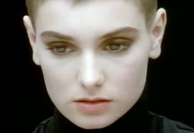 Sinéad O’Connor: odlazak irske pjevačice nezaboravnog glasa i pogleda