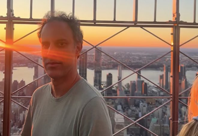 Four Tet samplira Mazzy Star u novom singlu ‘Into Dust (Still Falling)’