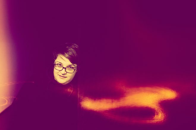 Premijera: Ana Antonova potpisala svoje prvo izdanje za Conceptual Black