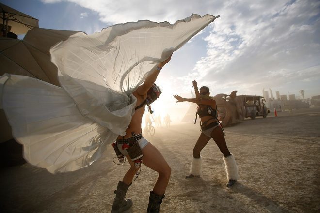Burning Man se bori protiv influencera