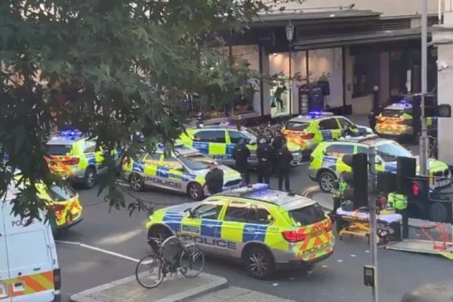 Sjedište Sony Musica u Londonu evakuirano nakon što je dvoje ljudi izbodeno