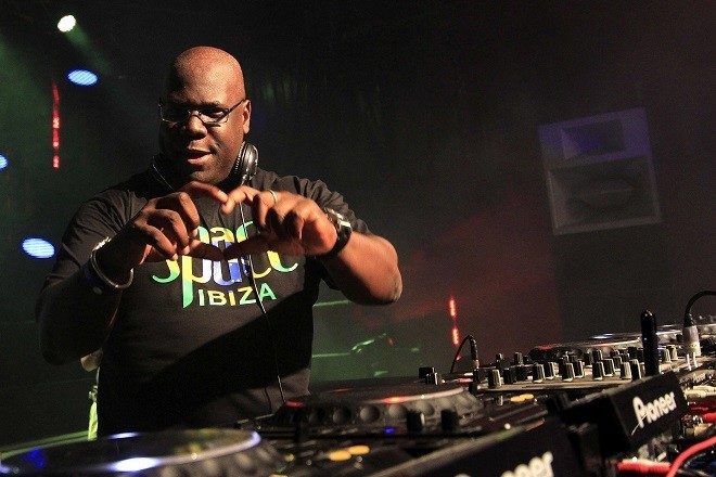 Video: Rijetka snimka Carl Coxa kako vrti trance na pločama