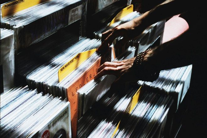 Glazba na vinilu, CD-ima i kazetama ostaje izuzeta iz novih američkih carina