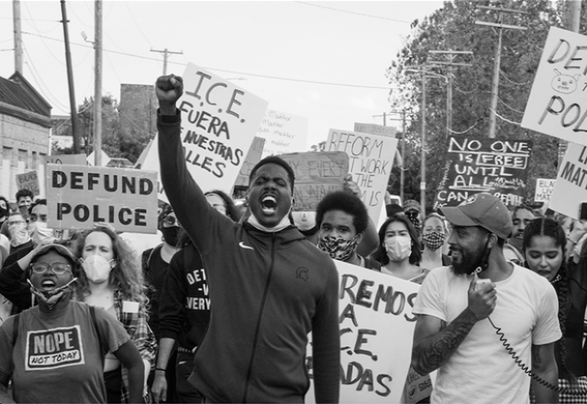 Idris Elba i Inner City objavili politički angažiran video “We All Move Together”