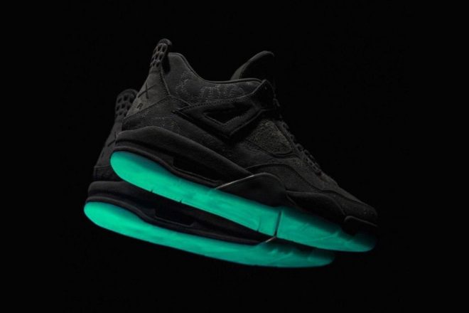 Izlazi nova suradnja KAWS x Air Jordan 4 Black