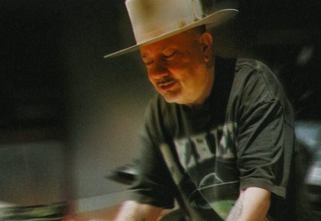 Louie Vega stavlja na aukciju kolekciju osobnih predmeta, uključujući testne vinile i glazbenu opremu