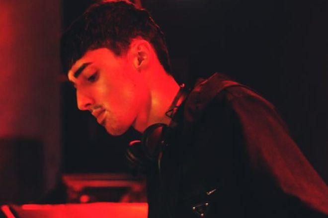 Premijera: Molloy - Swiddley Bop