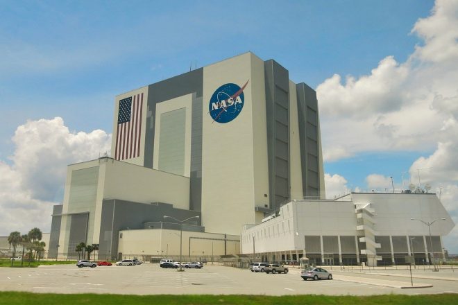 NASA-in Kennedy Space Center sprema after-hours 'techno party'