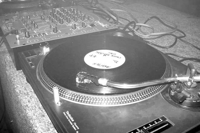 Pripremite se za "old school" doček nove godine uz ovu playlistu