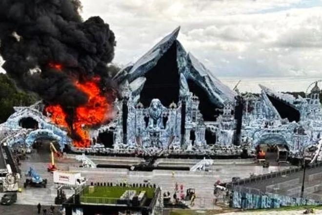 Veliki požar na glavnoj pozornici Tomorrowlanda